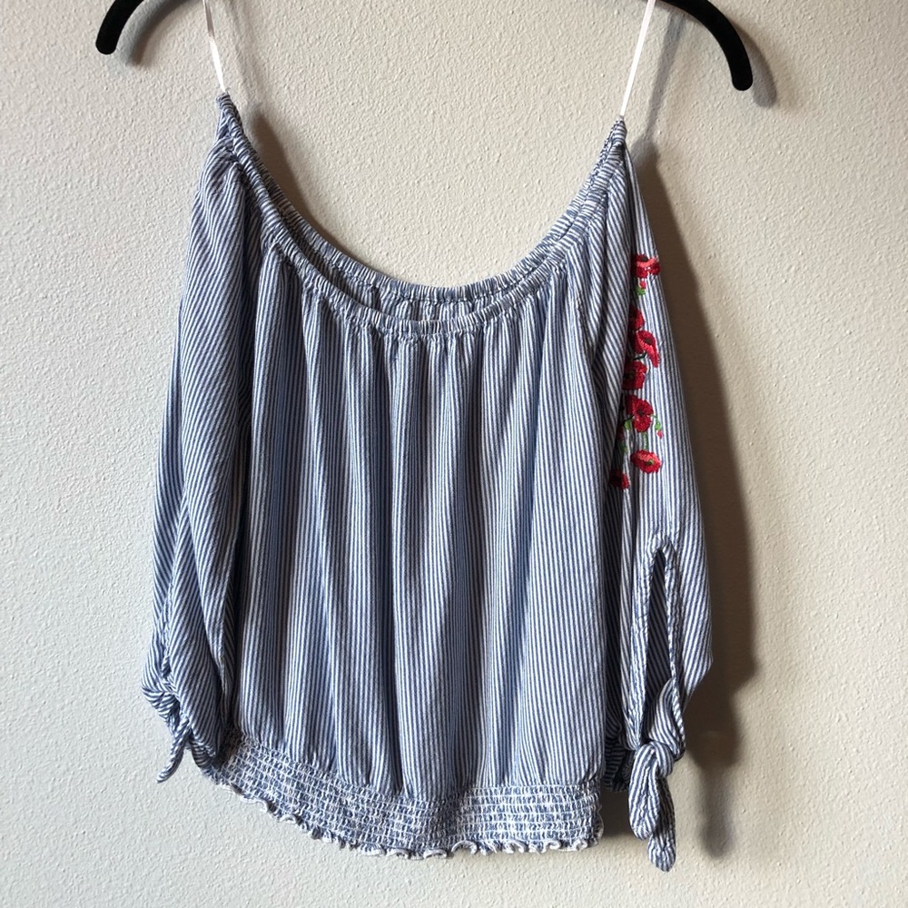 Off the shoulder top hollister